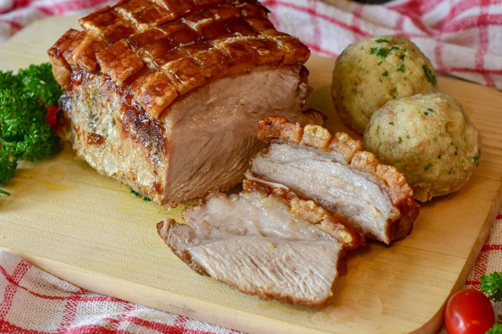 pork, roast, meat, roasted pork, slices, sliced, roasted, roast pork, food, pig roast, cook, tasty, delicious, kitchen, fat, food photography, pork, pork, pork, pork, pork, roasted pork, roast pork